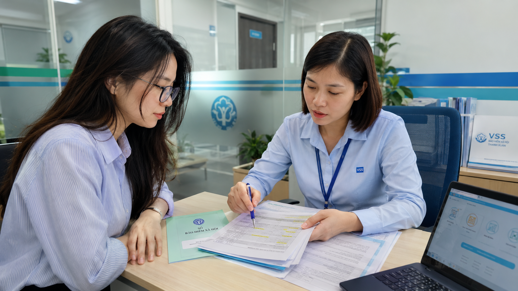 Người lao động được tư vấn về những điểm mới của bảo hiểm xã hội